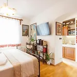 Studio 11063b Apartman *
